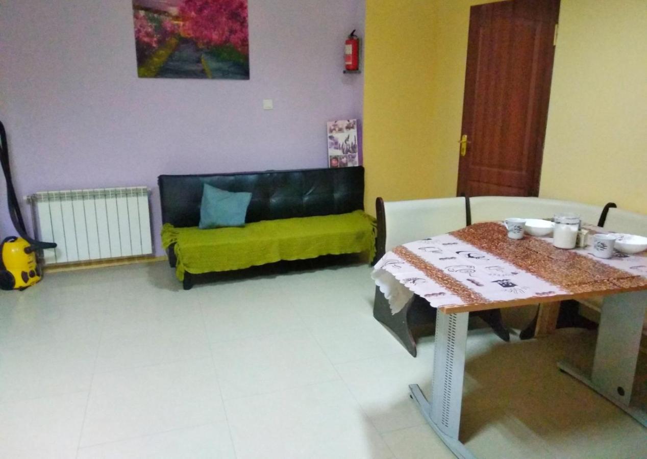 Freedom Hostel Ужгород Екстериор снимка