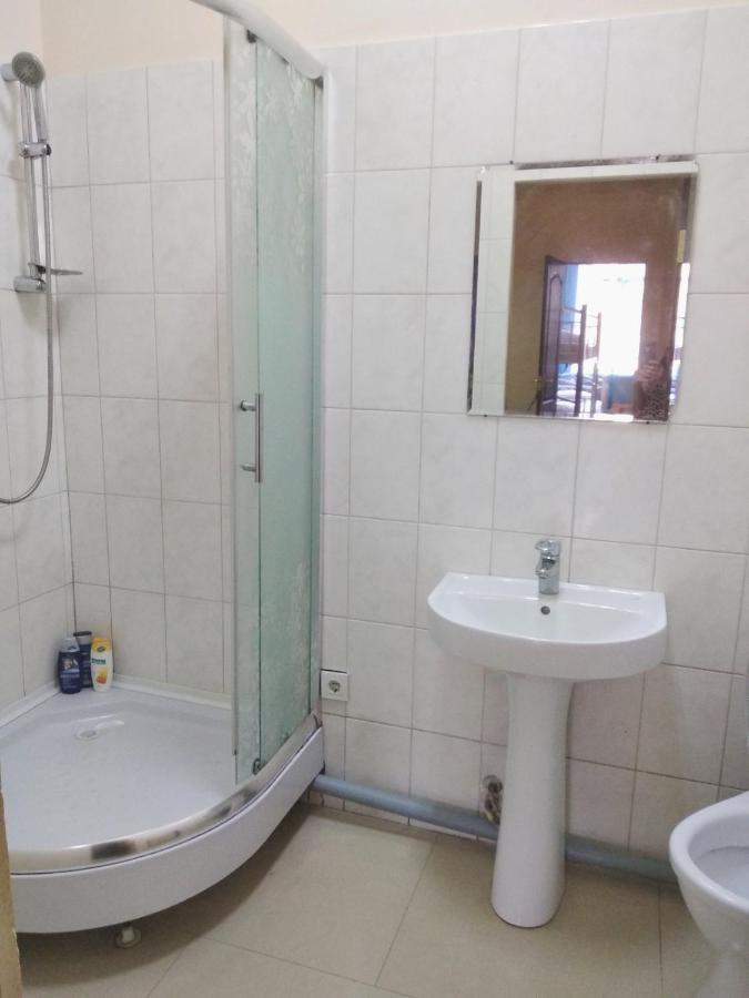 Freedom Hostel Ужгород Екстериор снимка