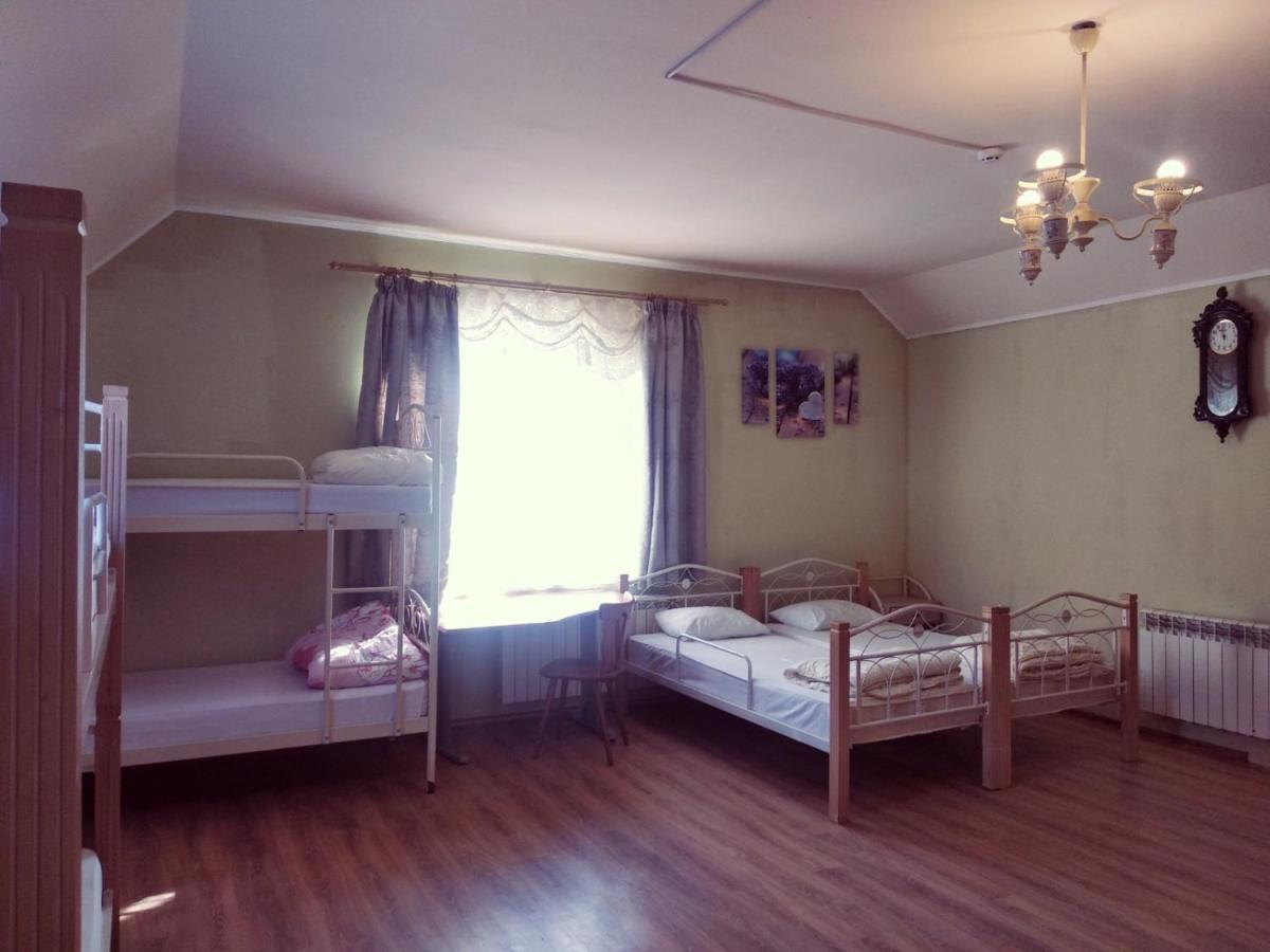 Freedom Hostel Ужгород Екстериор снимка