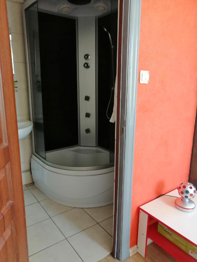 Freedom Hostel Ужгород Екстериор снимка