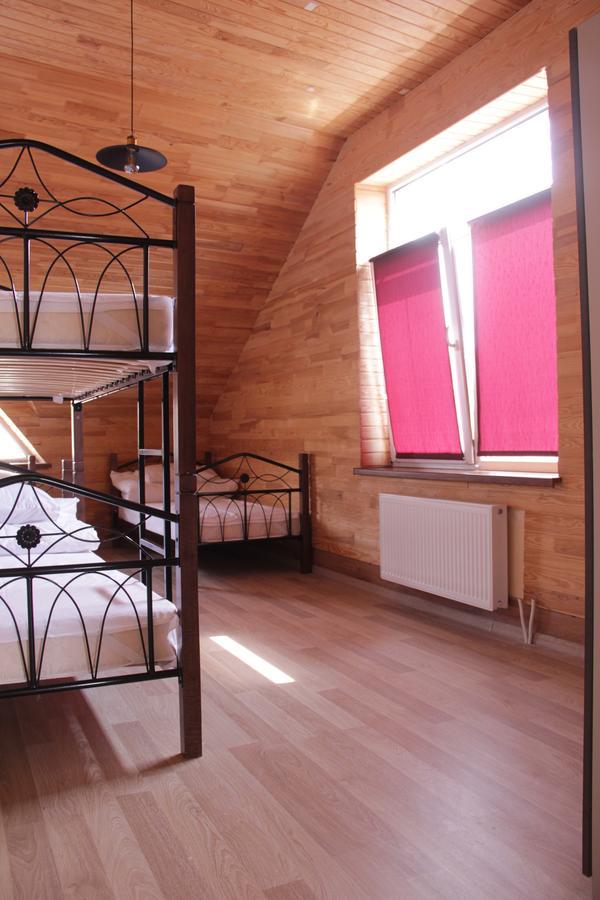 Freedom Hostel Ужгород Екстериор снимка